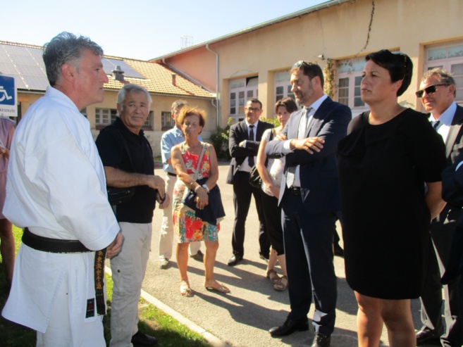 La ministre des collectivités territoriales sur le terrain La ministre des collectivités territoriales sur le terrain