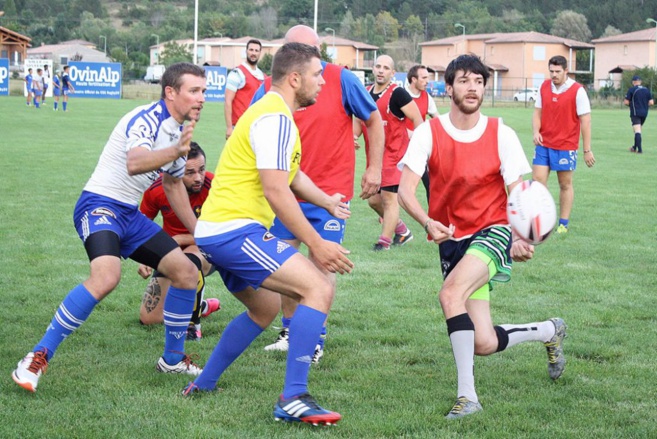 A SISTERON, LES RUGBYMEN RETROUVENT LE STADE DE LA CHAUMIANE A SISTERON, LES RUGBYMEN RETROUVENT LE STADE DE LA CHAUMIANE