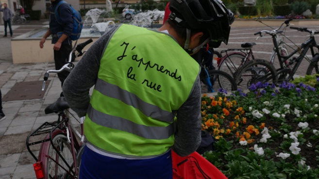 A vélo mais en toute sécurité… A vélo mais en toute sécurité…