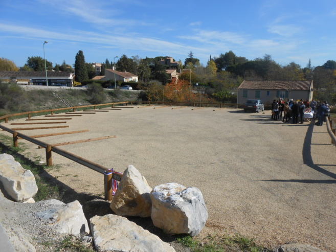 Pierrevert a son parking de covoiturage Pierrevert a son parking de covoiturage