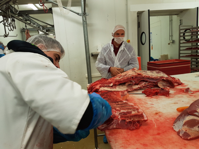 Abattoir de Digne : produit, abattu et consommé localement ! Abattoir de Digne : produit, abattu et consommé localement !