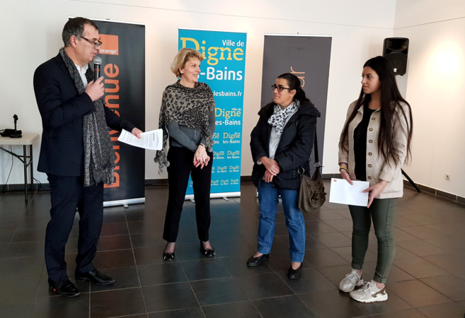 A Digne, et avec Orange, certains bénéficient de la fibre optique ! A Digne, et avec Orange, certains bénéficient de la fibre optique !