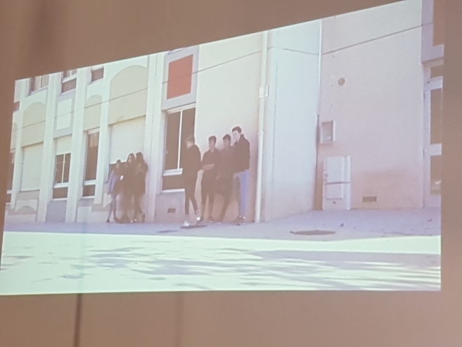 Des lycéens dignois ont réalisé un clip sur la solidarité Des lycéens dignois ont réalisé un clip sur la solidarité