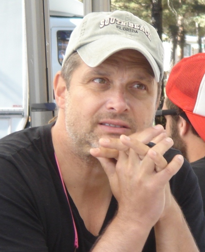 Cinéma côté coulisses sur le tournage de Père Fils Thérapie dans les gorges du Verdon (Rediffusion) Cinéma côté coulisses sur le tournage de Père Fils Thérapie dans les gorges du Verdon (Rediffusion)