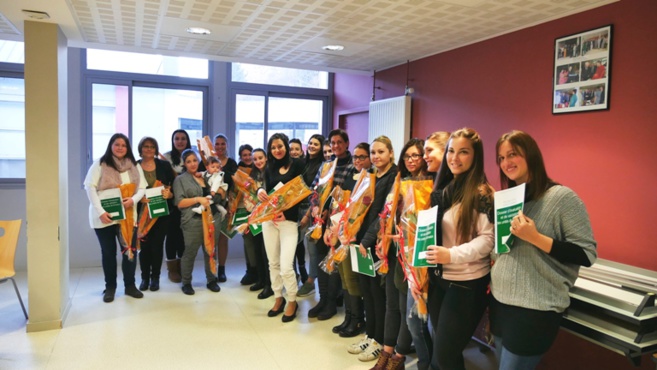 Des bachelières ont été formées au métier d’aide soignant Des bachelières ont été formées au métier d’aide soignant