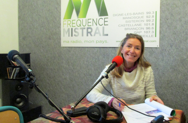 Corinne Pelozuelo en direct à Fréquence Mistral Corinne Pelozuelo en direct à Fréquence Mistral