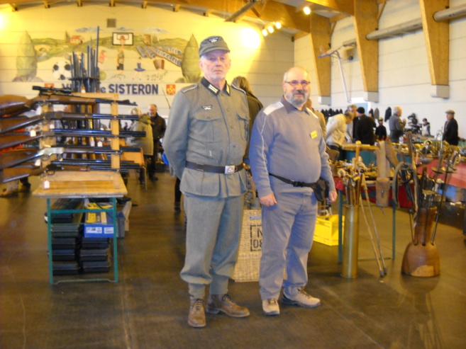Bourse aux Antiquités militaires a Sisteron Bourse aux Antiquités militaires a Sisteron