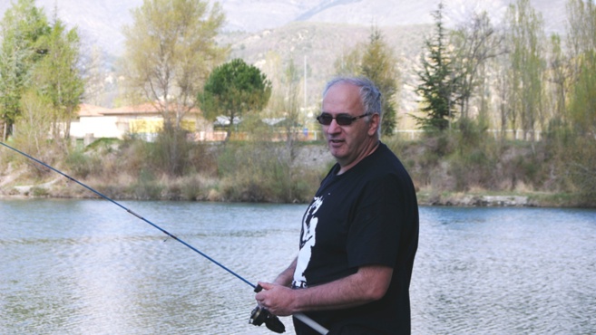 Rencontre au lac de Gaubert avec un pêcheur sachant pêcher Rencontre au lac de Gaubert avec un pêcheur sachant pêcher