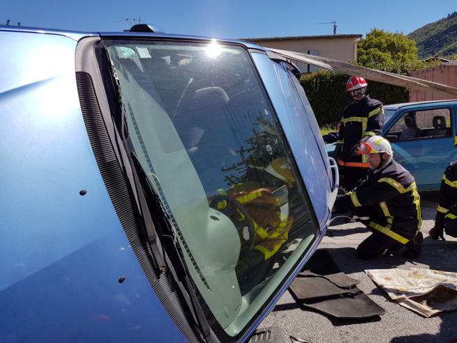 Secours routiers : recyclage modernisant pour les pompiers Secours routiers : recyclage modernisant pour les pompiers