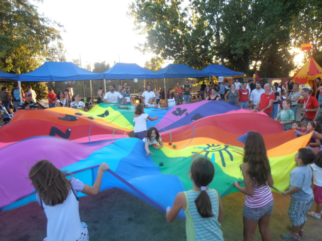 Happy Brousse Day ludothèque ! Un anniversaire à Revest-des-Brousses Happy Brousse Day ludothèque ! Un anniversaire à Revest-des-Brousses