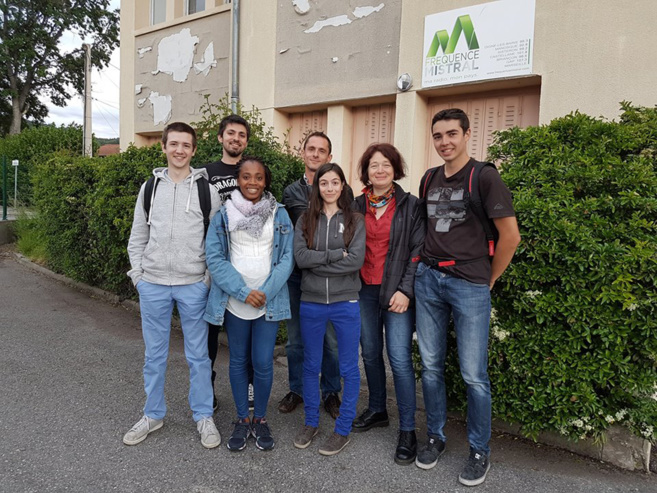 Clap de fin pour les étudiants squatteurs de la radio Clap de fin pour les étudiants squatteurs de la radio