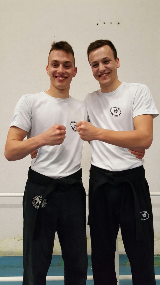 Trois nouvelles ceintures noires pour Gap Krav-Maga Trois nouvelles ceintures noires pour Gap Krav-Maga