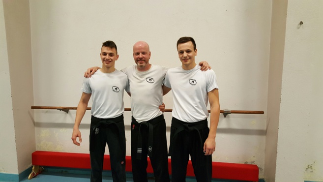 Trois nouvelles ceintures noires pour Gap Krav-Maga Trois nouvelles ceintures noires pour Gap Krav-Maga