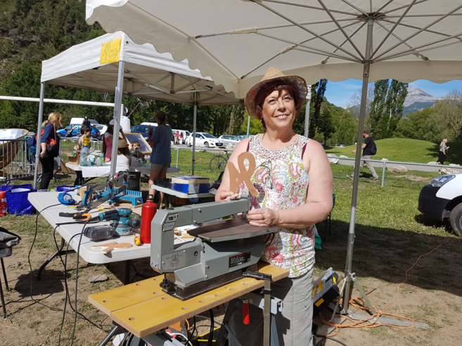 L’atelier partagé réunit bricoleurs et novices autour de réparations en tout genre L’atelier partagé réunit bricoleurs et novices autour de réparations en tout genre