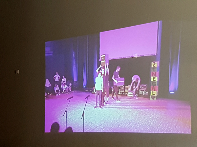 Un projet multi-facettes pour les lycéens de Pierre Gilles de Gennes Un projet multi-facettes pour les lycéens de Pierre Gilles de Gennes