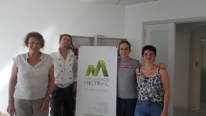 Le Théâtre du Tilleul est en tournée estivale dans le 04 Le Théâtre du Tilleul est en tournée estivale dans le 04