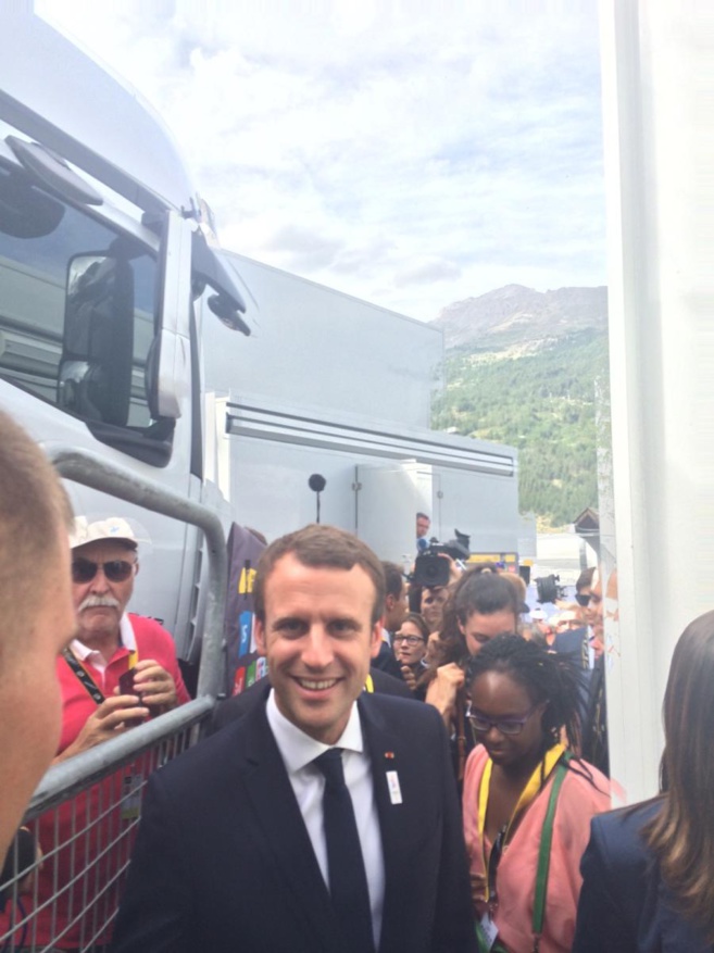 Tour de France à Serre-Chevalier : des champions, des élus et un président ! Tour de France à Serre-Chevalier : des champions, des élus et un président !