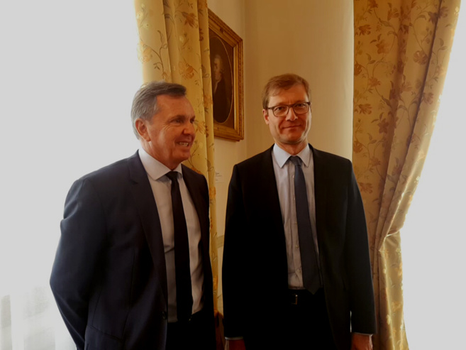 Le Préfet Bernard Guérin et Christophe Cousin Directeur des services du cabinet du Préfet Le Préfet Bernard Guérin et Christophe Cousin Directeur des services du cabinet du Préfet
