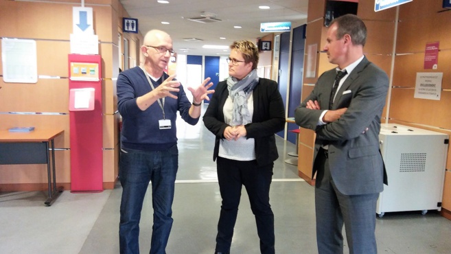 Quand une députée visite une agence de Pôle Emploi… Quand une députée visite une agence de Pôle Emploi…