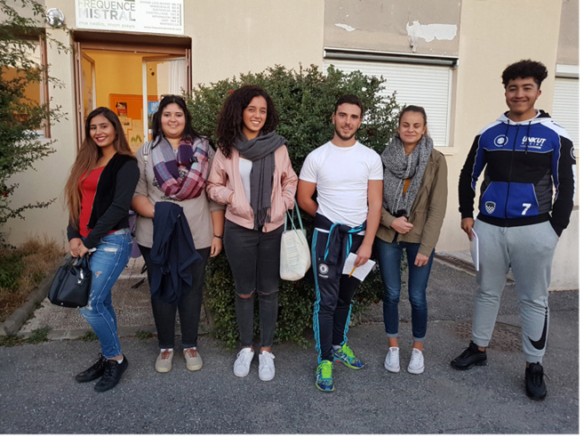 Le thème choisi par ce groupe est : Les fêtes de fin d'année Le thème choisi par ce groupe est : Les fêtes de fin d'année