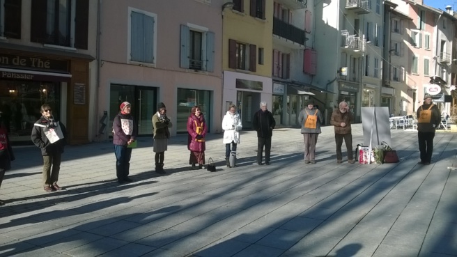 Un cercle de silence pour soutenir les migrants Un cercle de silence pour soutenir les migrants