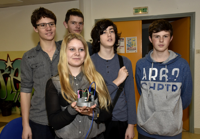 Des jeunes Dignois formés à la culture et la pratique numérique Des jeunes Dignois formés à la culture et la pratique numérique