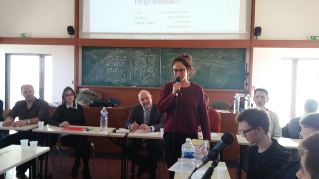 La philo sait être joyeuse et partageuse à Manosque ! La philo sait être joyeuse et partageuse à Manosque !