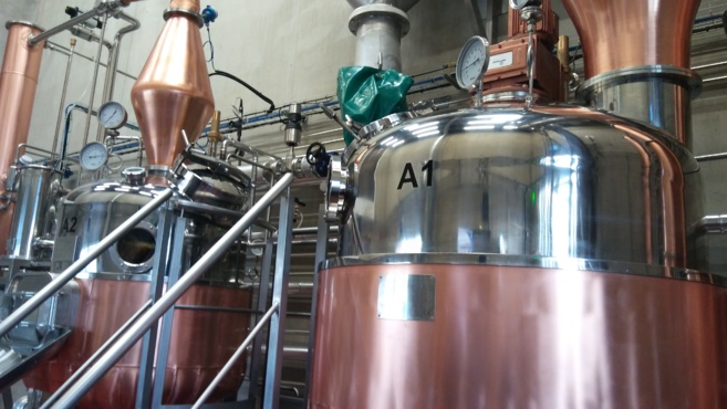 Un alambic tout neuf, tout beau à Forcalquier ! Un alambic tout neuf, tout beau à Forcalquier !