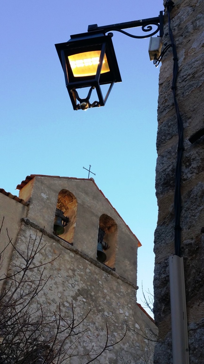 Eclairage LEDs - Rougon - Photo D.Imburgia - Parc Naturel Régional du Verdon Eclairage LEDs - Rougon - Photo D.Imburgia - Parc Naturel Régional du Verdon