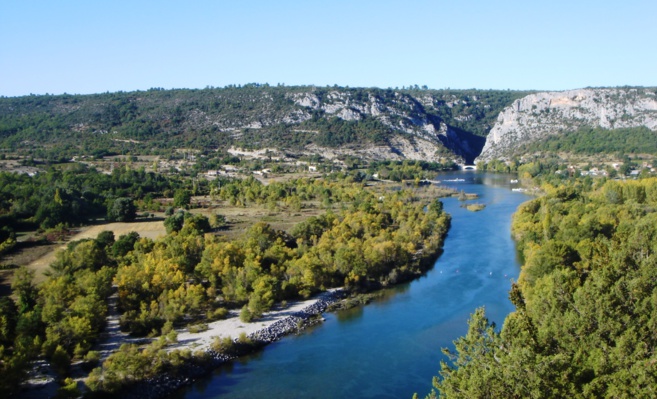 Les basses-gorges après le barrage de Quinson Les basses-gorges après le barrage de Quinson
