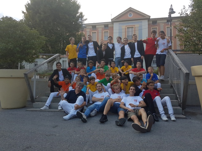 Les poppys et les chanteurs d’Asnières sont passés par Digne. Les poppys et les chanteurs d’Asnières sont passés par Digne.