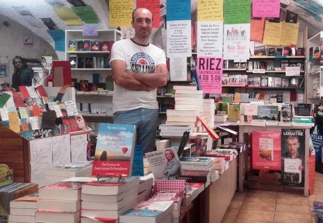 La librairie Jaubert propose sa sixième "Ruche des mots" La librairie Jaubert propose sa sixième "Ruche des mots"