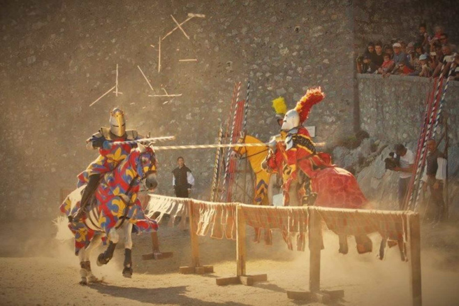 Oyez, oyez, le Passage du Fort arrive à Sisteron ! Oyez, oyez, le Passage du Fort arrive à Sisteron !