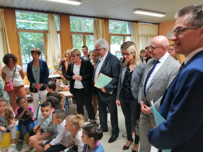 Le recteur d’académie à la Luquèce school… Le recteur d’académie à la Luquèce school…