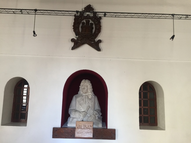 Cité Vauban : cinq portes essentielles ! Cité Vauban : cinq portes essentielles !