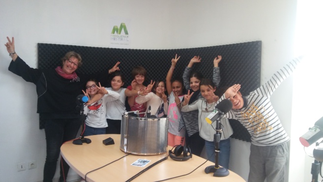 Des jeunes Manosquins en vacances à la radio Des jeunes Manosquins en vacances à la radio