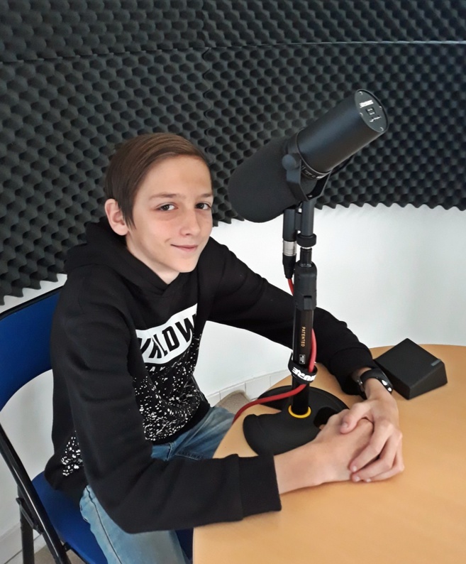 Philémon est en stage sur Fréquence Mistral Philémon est en stage sur Fréquence Mistral