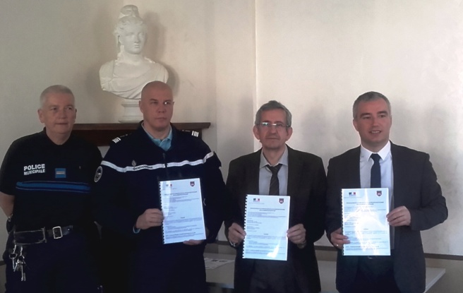 Castellane table sur la participation citoyenne Castellane table sur la participation citoyenne