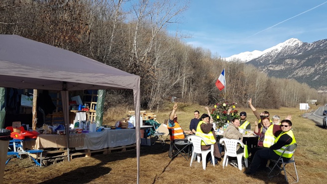 Gilets jaunes : des chansons qui cartonnent ! Gilets jaunes : des chansons qui cartonnent !