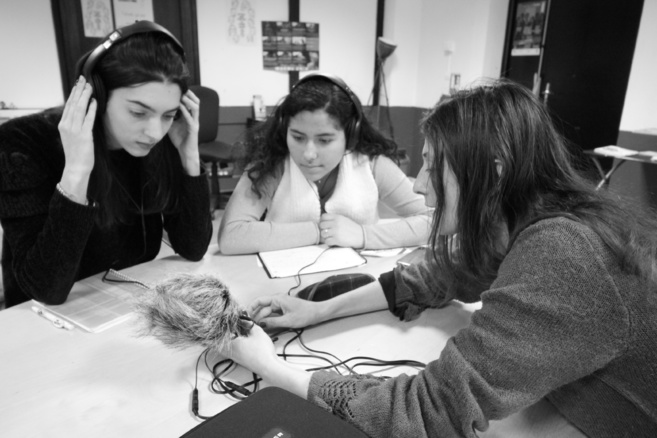 Enquête radiophonique sur le cyber-harcèlement par des jeunes manosquins Enquête radiophonique sur le cyber-harcèlement par des jeunes manosquins