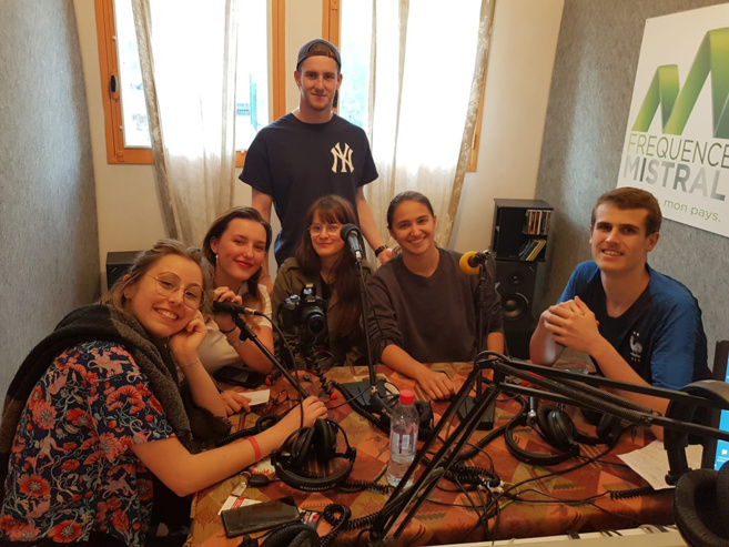 Les indignes 7 - infos - humour - interview - Les indignes 7 - infos - humour - interview -