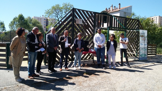 Le graff du pont de la rue d’en-dessous a été inauguré Le graff du pont de la rue d’en-dessous a été inauguré