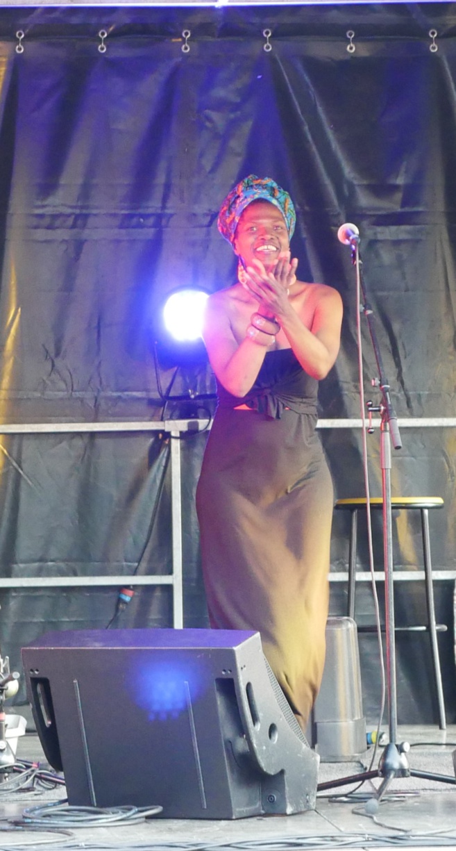 Cap au sud avec Sibongile Mbambo Cap au sud avec Sibongile Mbambo