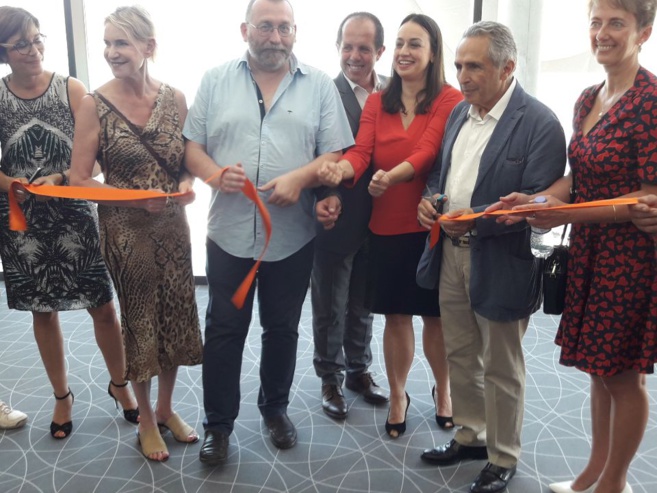 Les eaux bleues de Serre-Ponçon sont un peu plus… Orange ! Les eaux bleues de Serre-Ponçon sont un peu plus… Orange !
