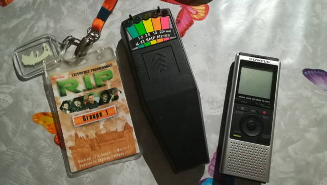 Ils plongent dans le paranormal… Ils plongent dans le paranormal…