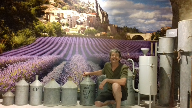 Absolue Lavande à Sisteron : un parfum de souvenirs envoûtant Absolue Lavande à Sisteron : un parfum de souvenirs envoûtant