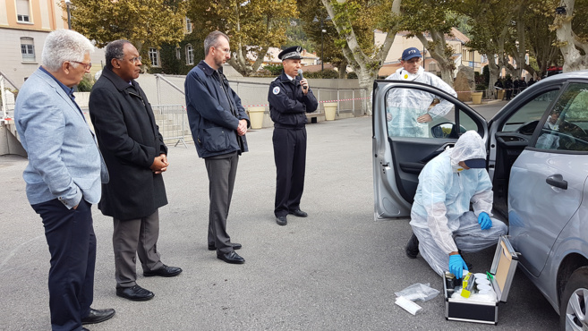 Renforcer le lien police-citoyens Renforcer le lien police-citoyens