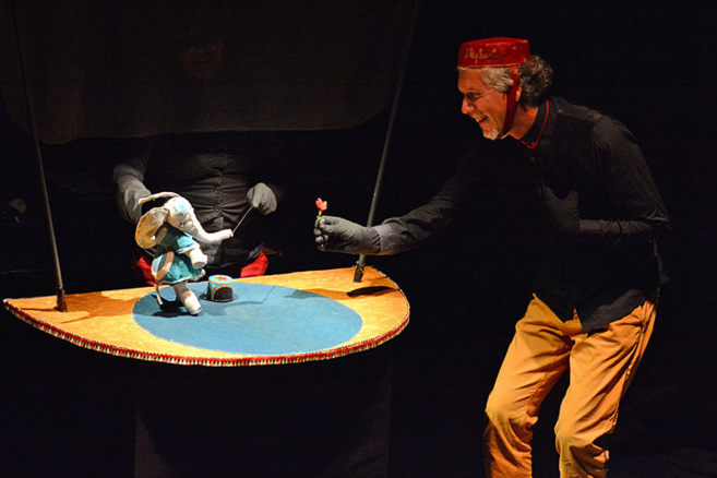 Le cirque des éléphants s'invite dans une école briançonnaise Le cirque des éléphants s'invite dans une école briançonnaise