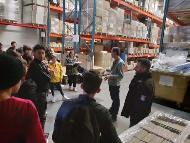 Des collégiens au cœur de Lothantique à Peyruis Des collégiens au cœur de Lothantique à Peyruis