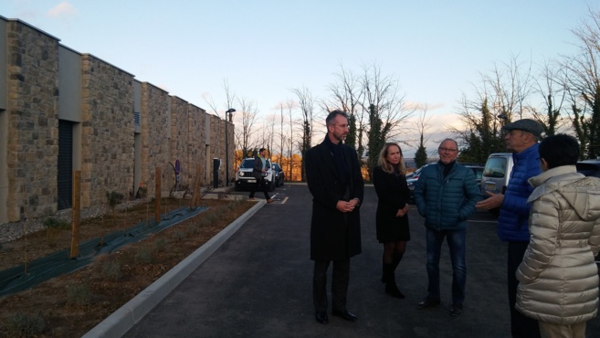 Le préfet Olivier Jacob en visite à Pierrevert Le préfet Olivier Jacob en visite à Pierrevert